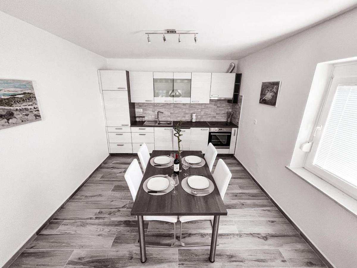 Riad Apartments Premium Zgornje Skofije ภายนอก รูปภาพ