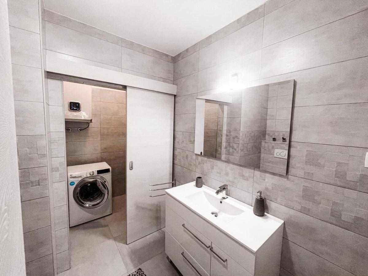 Riad Apartments Premium Zgornje Skofije ภายนอก รูปภาพ