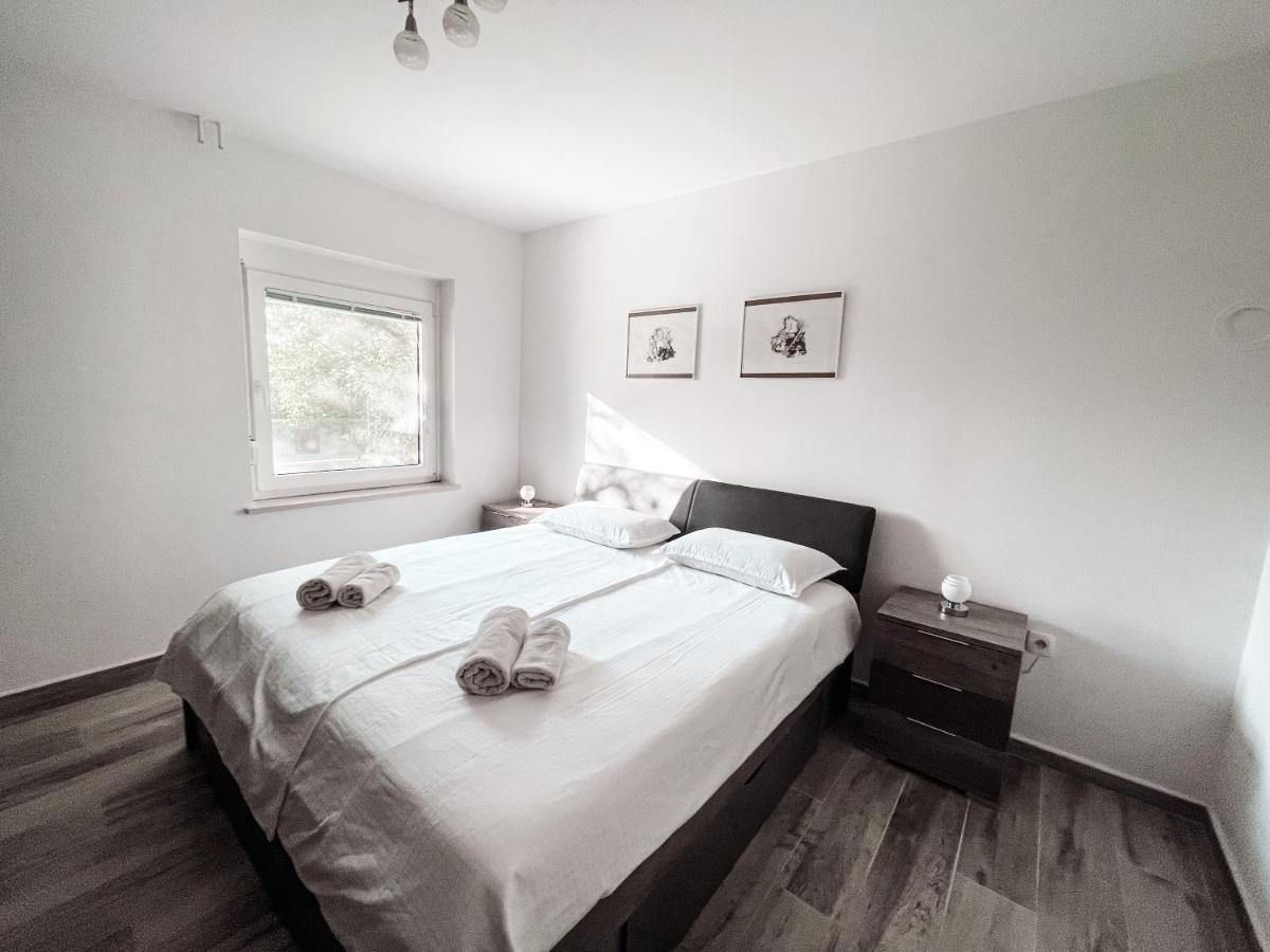 Riad Apartments Premium Zgornje Skofije ภายนอก รูปภาพ