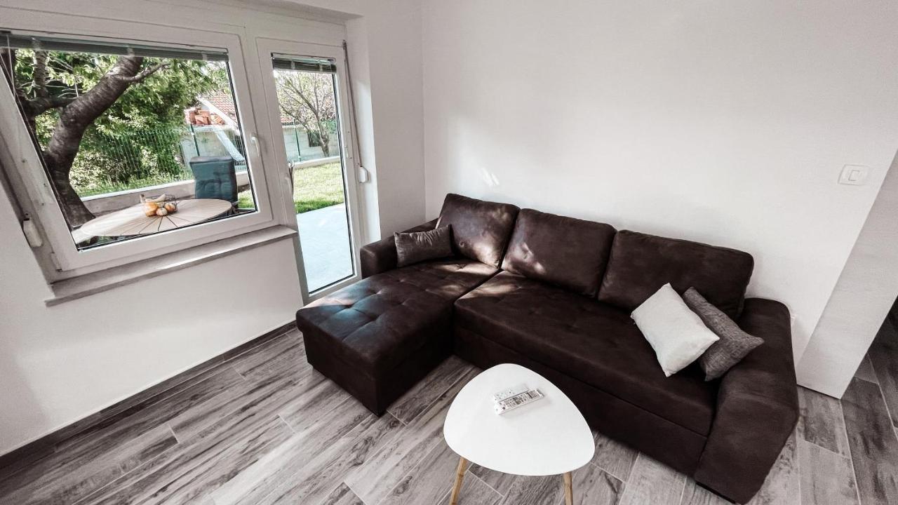 Riad Apartments Premium Zgornje Skofije ภายนอก รูปภาพ